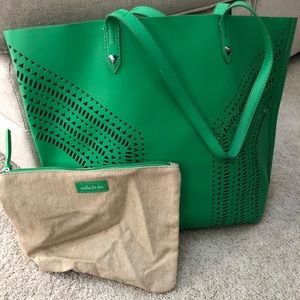 Stella and Dot Filmore Bag kelly green